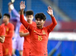 老蒯要来了？跟队：19岁蒯纪闻参与海港赛前合练，首秀逐步临近