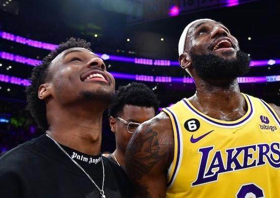 湖人55号签不稳？截胡詹姆斯父子76人显黑马姿态
