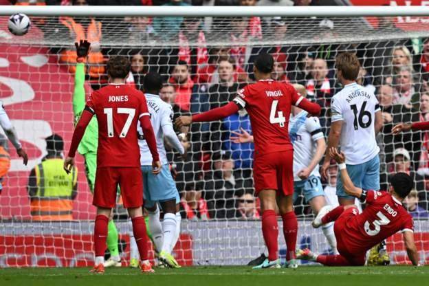 开云app官方下载-【英超】埃泽破门，罗伯逊救险，利物浦0-1水晶宫