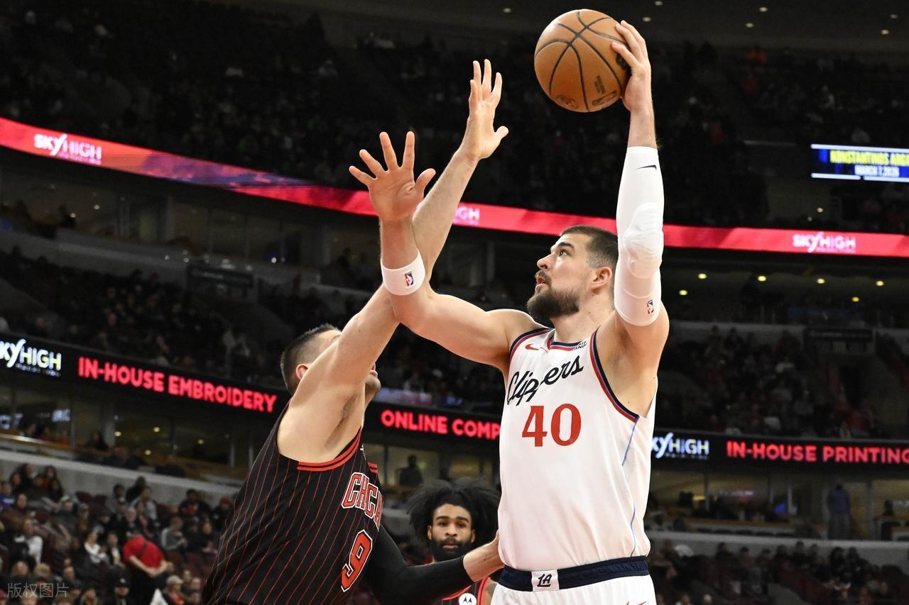 开云中国 kaiyun·体育官方网站-21分大逆转失败！哈登空砍24+5+6！科林斯爆发，公牛三分投死快船