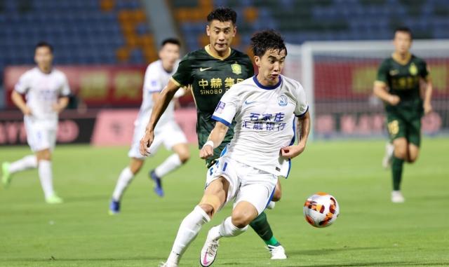 开云体育官网-武汉后“失血”沧州又爆冷  中小球会缔造新格局？